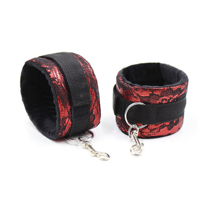 Manette in velluto con nastro in nylon di Ohmama Fetish, immagine 8