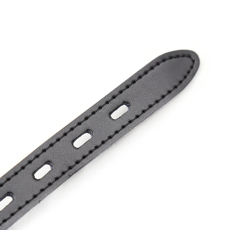 Bavaglio ball in silicone con cintura in pelle (lucchetto incluso) di Ohmama Fetish, immagine 7