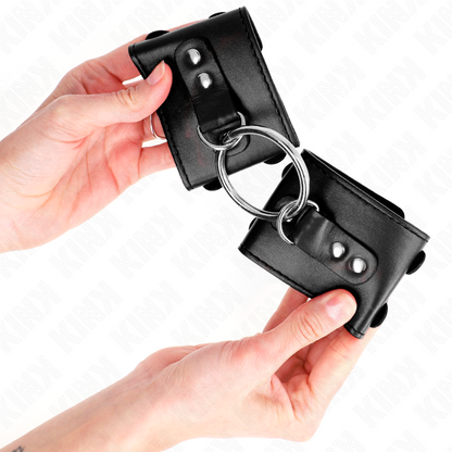 Polso fisso con anello e borchie regolabile nero 17-22 cm x 6,5 cm di Kink, immagine 4