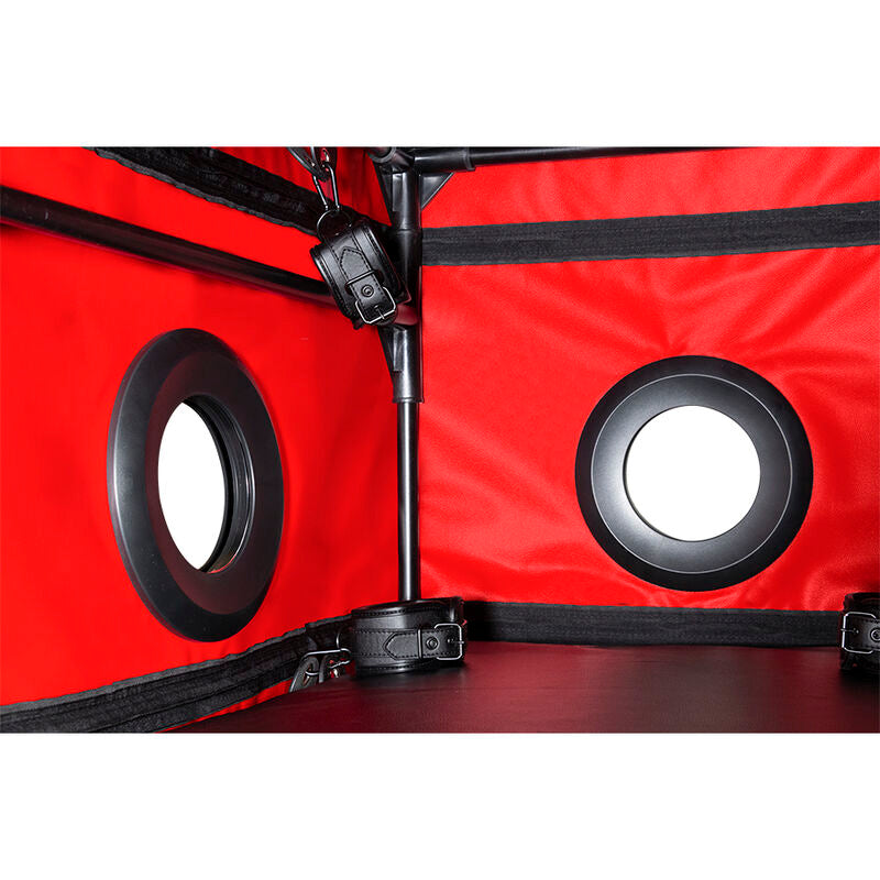 Kink club la Niche Cabin nero e rosso di Secret Dome, immagine 9
