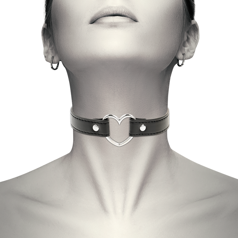 Collana in pelle vegana accessorio cuore donna di Coquette Chic Desire, immagine 2